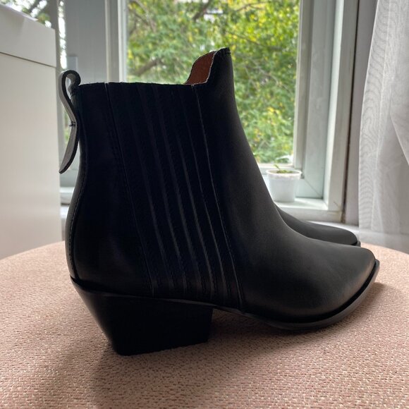 Alias Mae Leather Chelsea Boots EUR 39/US 9 - Picture 1 of 6